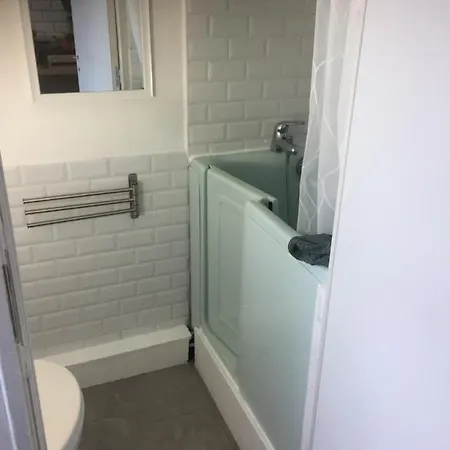 Apartment Studette Tiny House De L Eglise 12 M2
